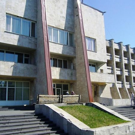 Hotel Profspilkovyi Lutsk Luaran gambar