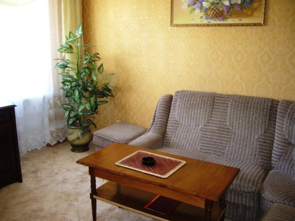 Hotel Profspilkovyi Lutsk Bilik gambar
