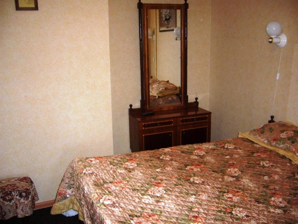 Hotel Profspilkovyi Lutsk Luaran gambar