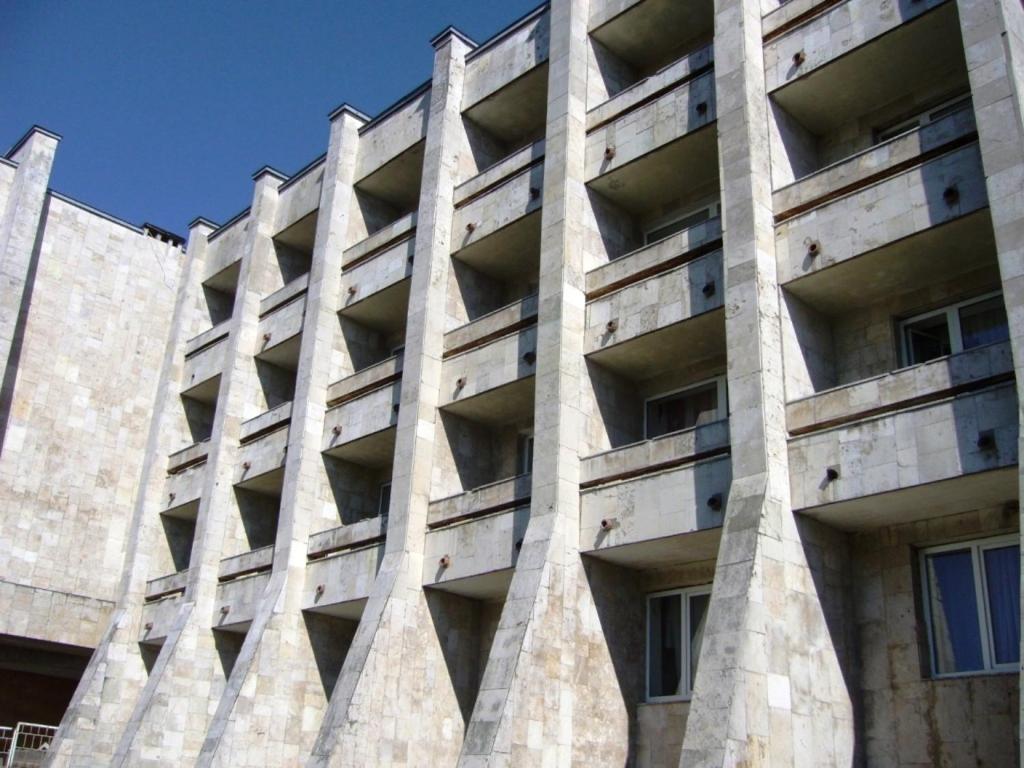 Hotel Profspilkovyi Lutsk Luaran gambar