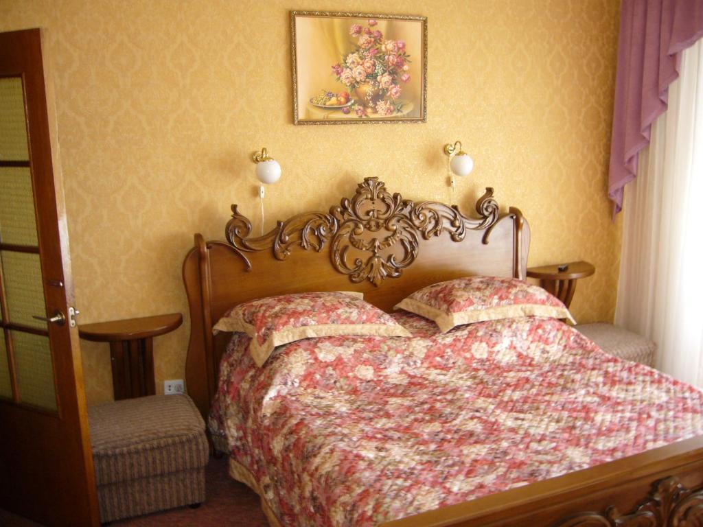 Hotel Profspilkovyi Lutsk Luaran gambar