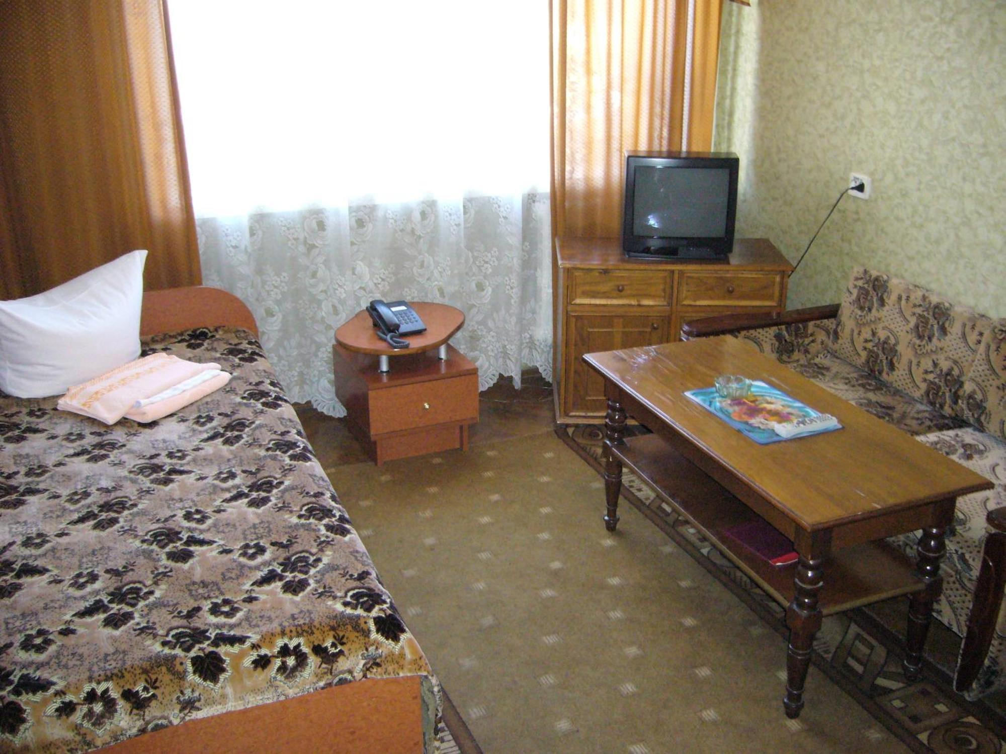 Hotel Profspilkovyi Lutsk Luaran gambar