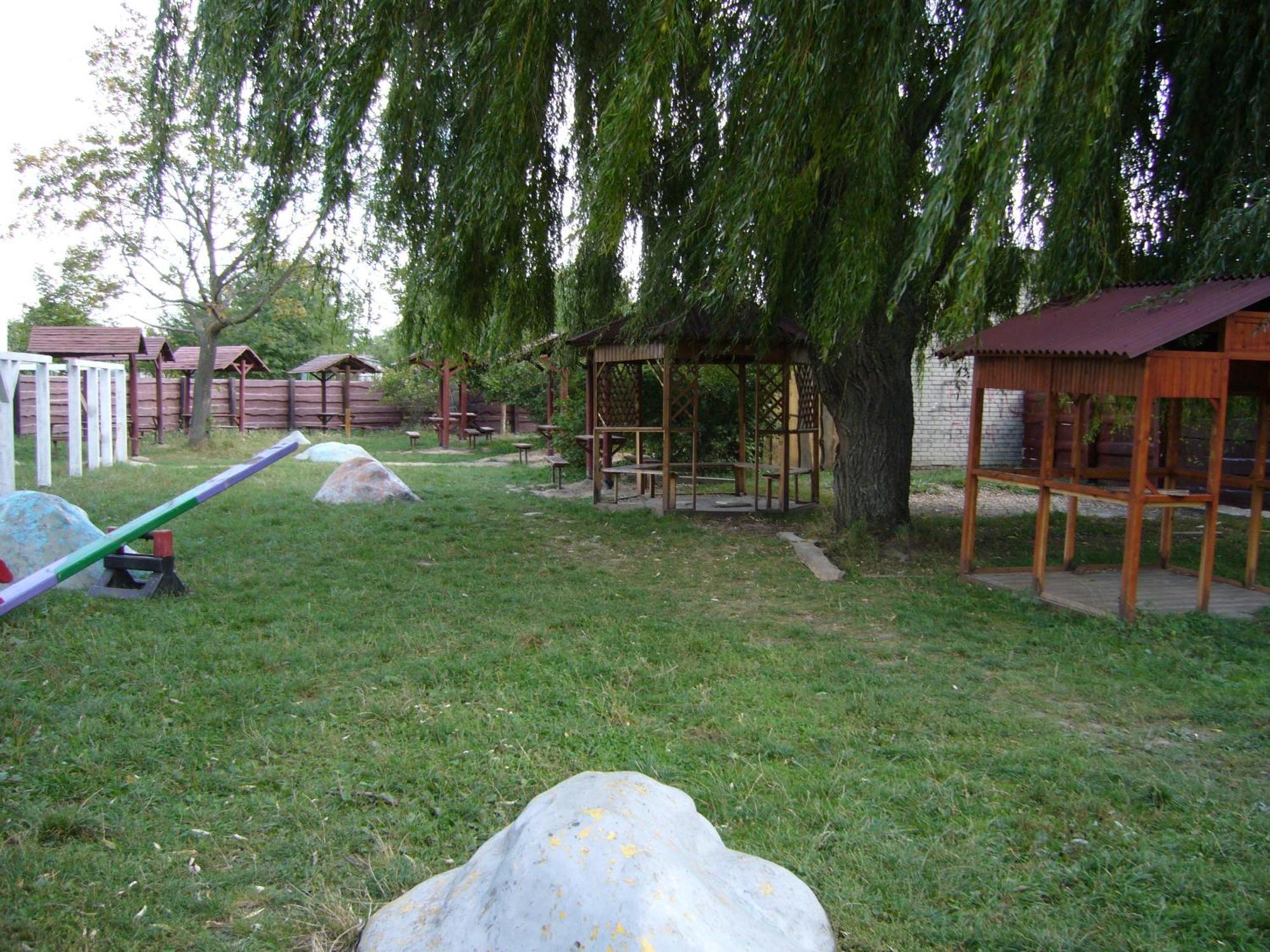 Hotel Profspilkovyi Lutsk Luaran gambar